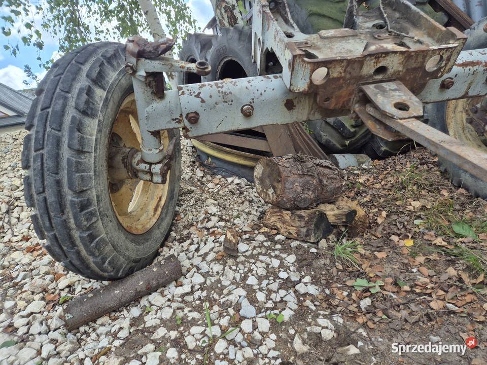 Przednia oś Ursus C330 kołyska koła zaczep Bucze
