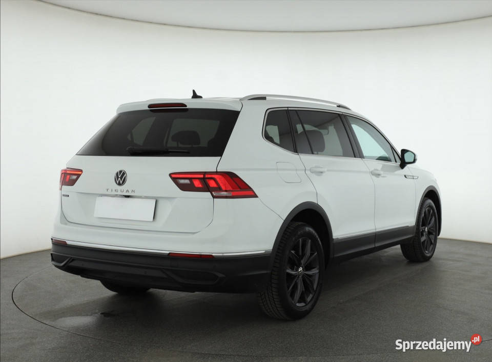 VW Tiguan Allspace 15 TSI pełny VAT sprzedam