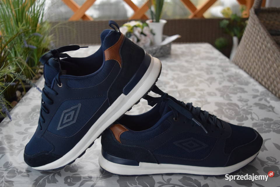 Buty Sportowe Oryginał UMBRO44Okazja NoweOlsztyn skóra Olsztyn