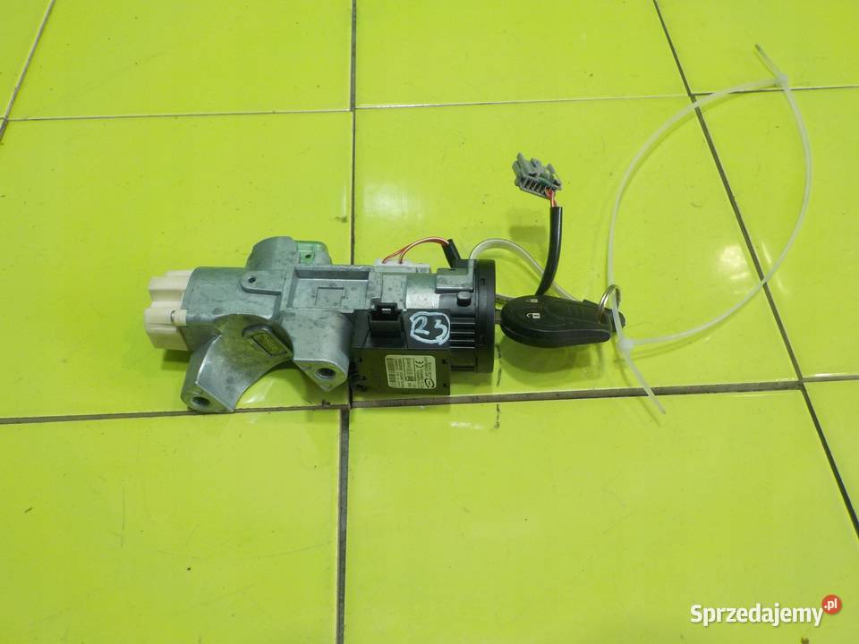 NISSAN JUKE I F15 11r 5D stacyjka z kluczykiem Suków