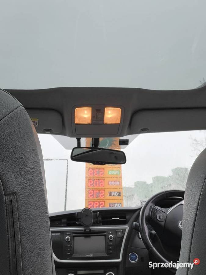 Toyota Auris Hybrid 2013 Rok produkcji 2013 Bielsko-Biała