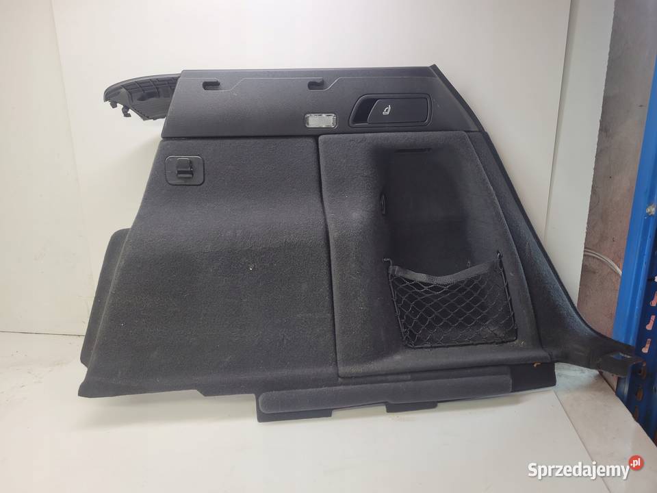 BOCZEK BAGAŻNIKA PRAWY AUDI Q5 8R 8R0863880D Przystajń