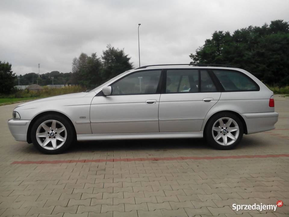 BMW E39 20 TDI Kombi z hakiem rocznik 2002 Seria 5 Łódź sprzedam