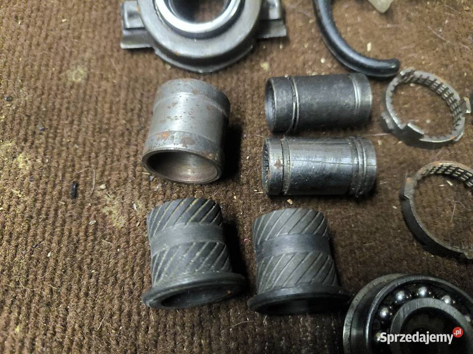 Fiat 126p łożyska synchronizator tuleja skrzynia osobowe Stalowa Wola sprzedam