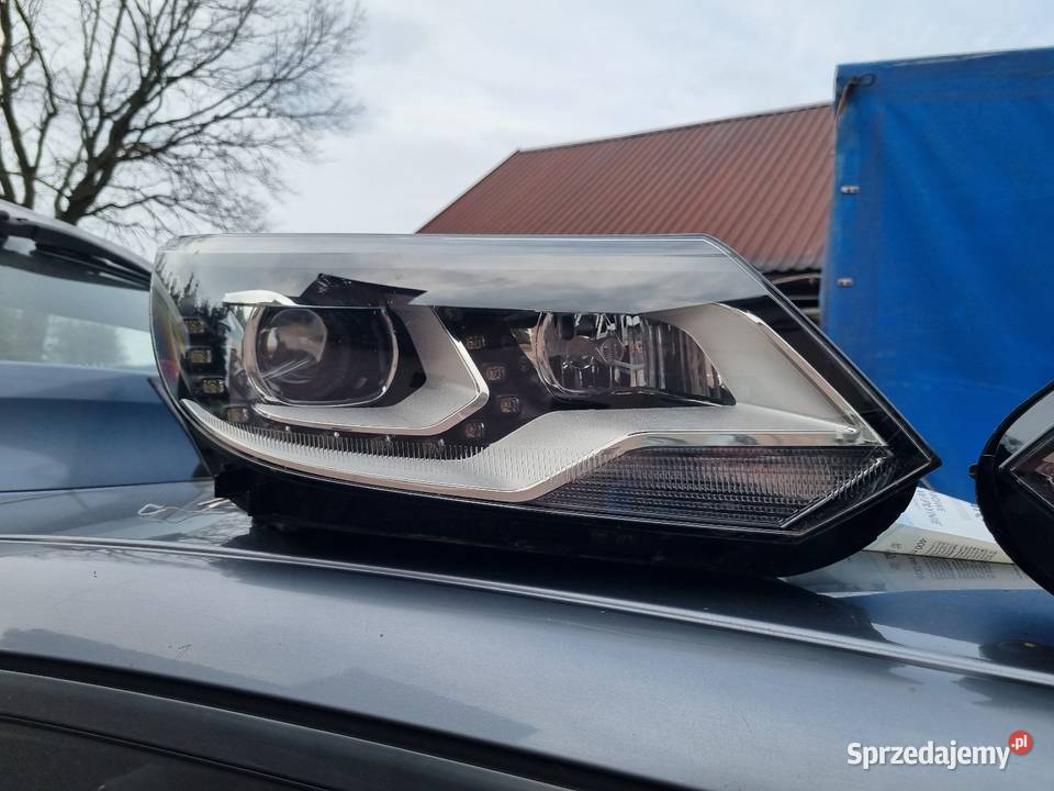 Lampy Xenon Xenont Bixenon Bixenony Skrętne VW Rok produkcji 2015