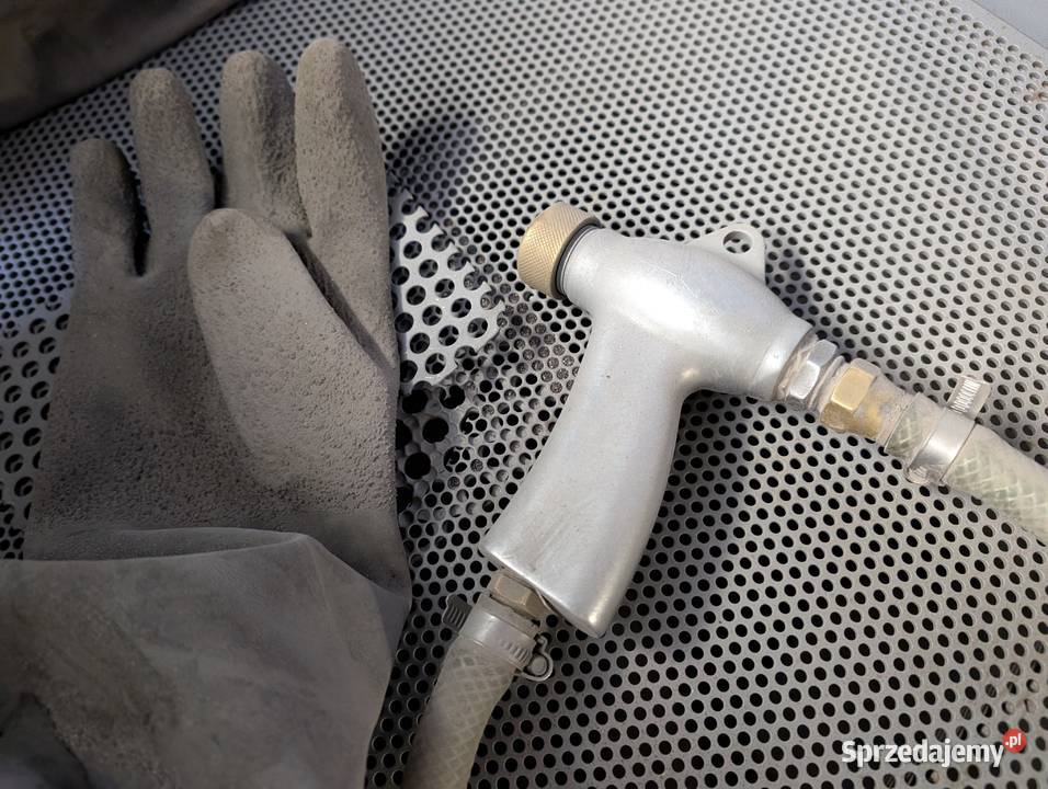 Używana piaskarka kabinowa 420 l Warszawa