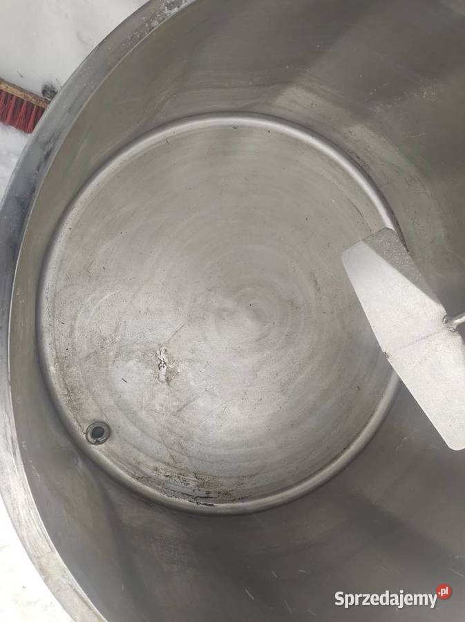 Sprzedam chłodnie do mleka o pojemności 650 l Zbiorniki