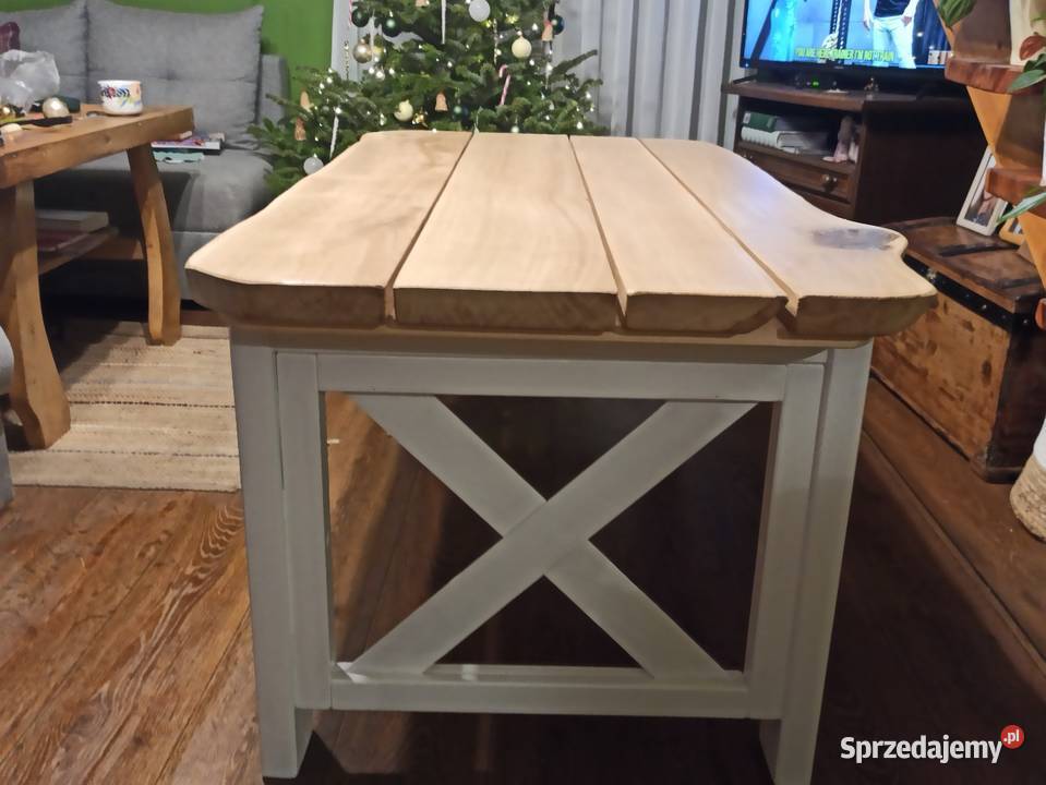 Stolik kawowy z dębowym blatem