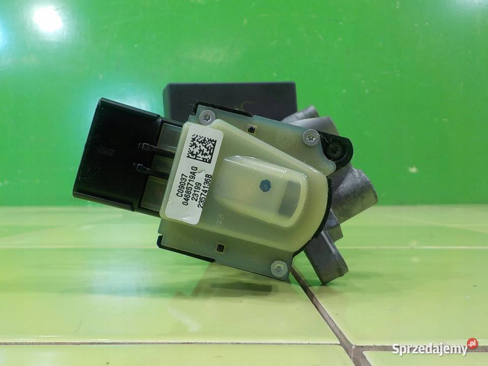 JEEP PATRIOT 24 B AUT 09r SUV 5D stacyjka z Stacyjki i kluczyki Suków