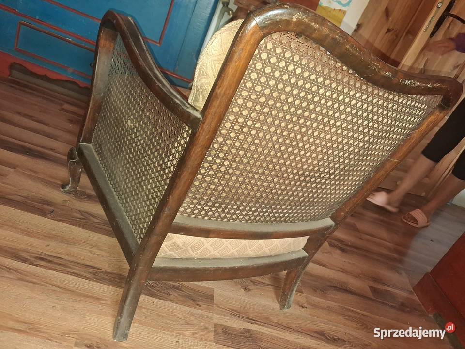ZABYTKOWA SOFA Z DWOMA FOTELAMI WIKLINOWO
