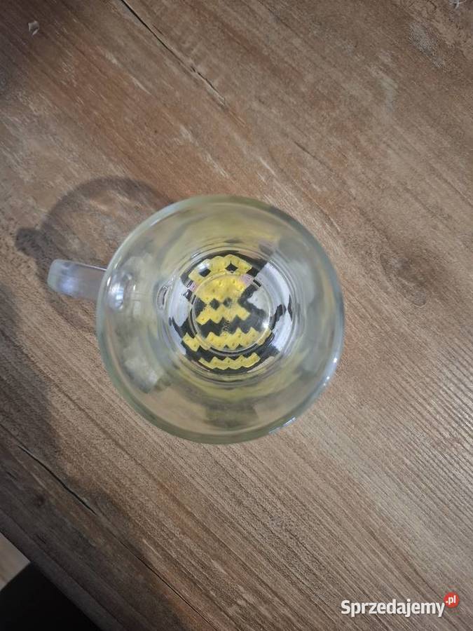 Duża pszczółka z koralików do prasowaniabrelok kujawsko-pomorskie Wąbrzeźno