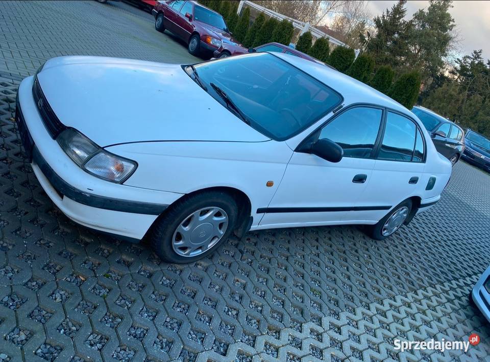 Toyota Carina 16 Toyota Corolla 14 97KM Tanowo sprzedam