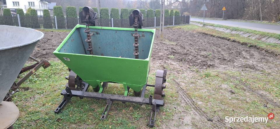 Sadzarka do ziemniaków nieuszkodzony Dębica