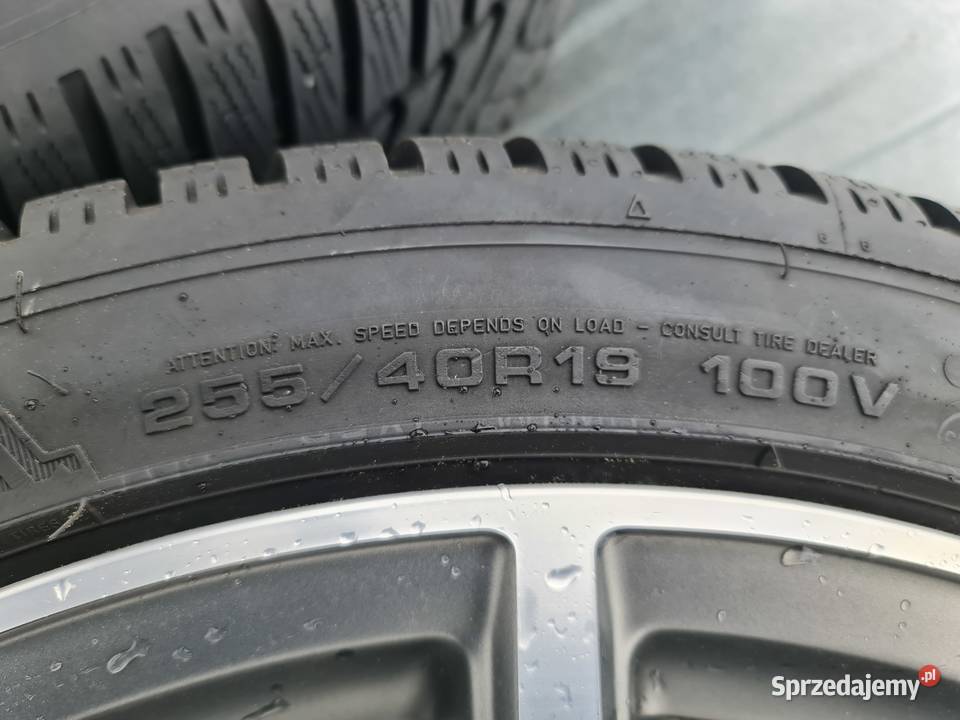 Komplet kół zimowych 19 Audi 25540 R19 Dunlop Stargard