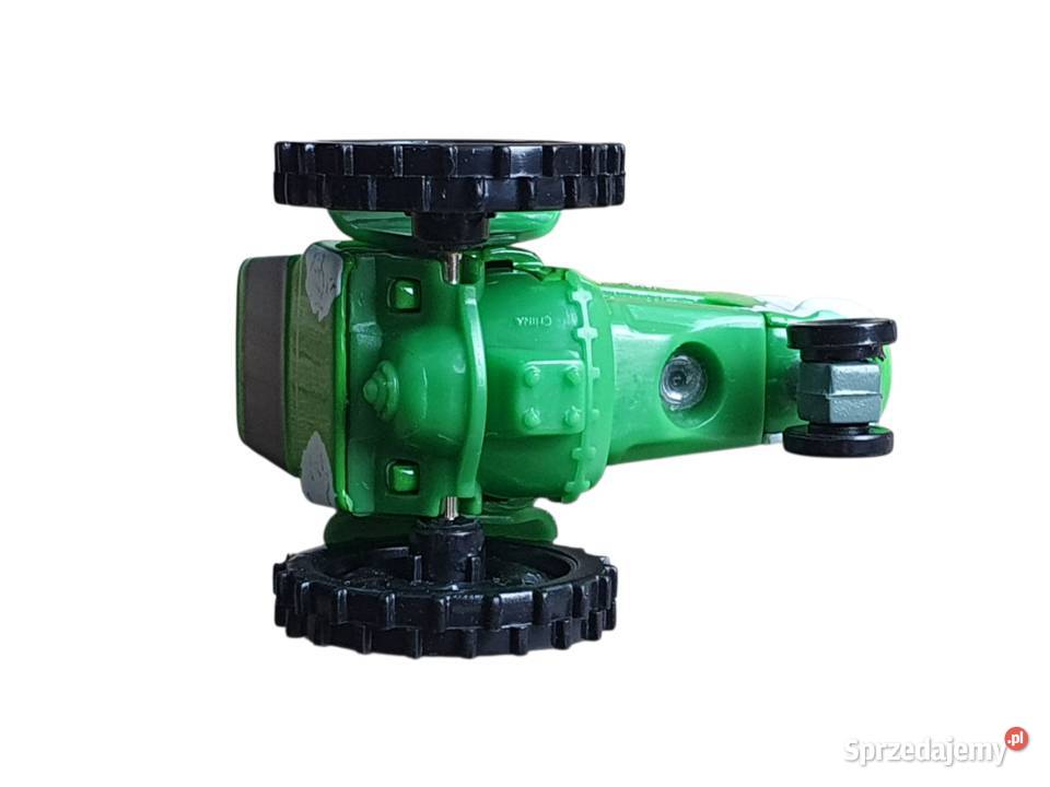 Zabawka model traktora traktor Chewall Auta Cars