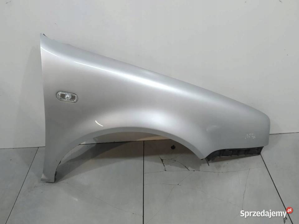 BŁOTNIK PRAWY PRZÓD LA7W VW Volkswagen Golf IV