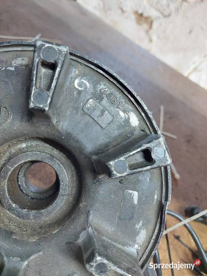 Suzuki DR 600 dr 650 zabierak koła tył dr600