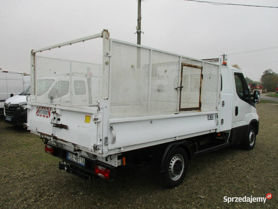 Iveco Daily 35S12 23 HPI 120 wywrotka hak 35t tempomat Dębica
