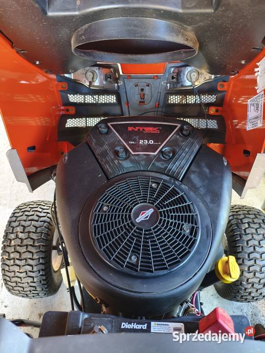 Traktorek Husqvarna YTH2348