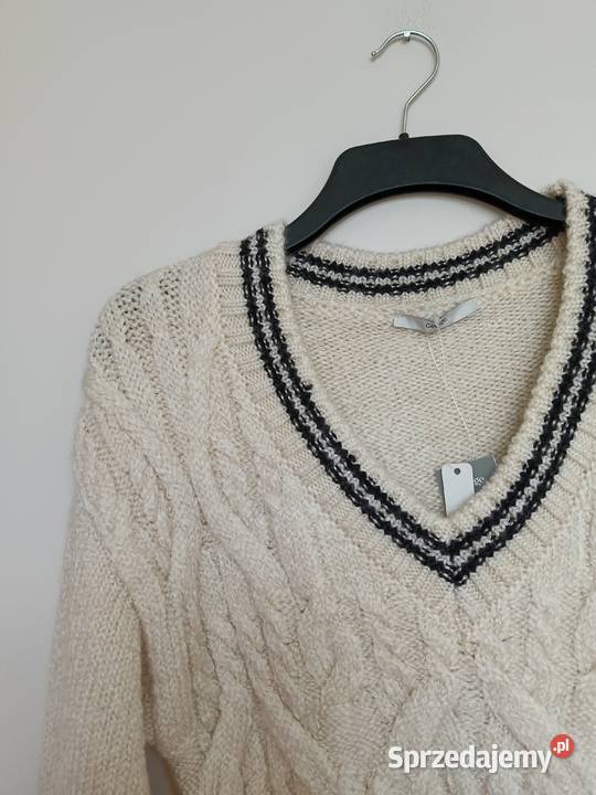 Sweter damski George kremowy warkoczowy Vneck M sprzedam
