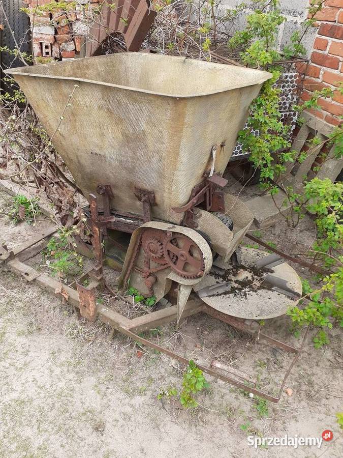 Sprzedam rozsiewacz uszkodzony łódzkie Gawrony sprzedam
