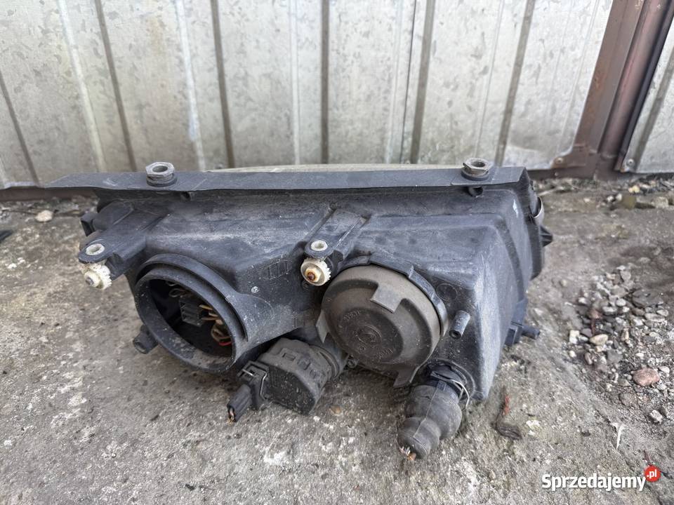 Lampa lewa przód VW Passat B5 Ostrów Wielkopolski