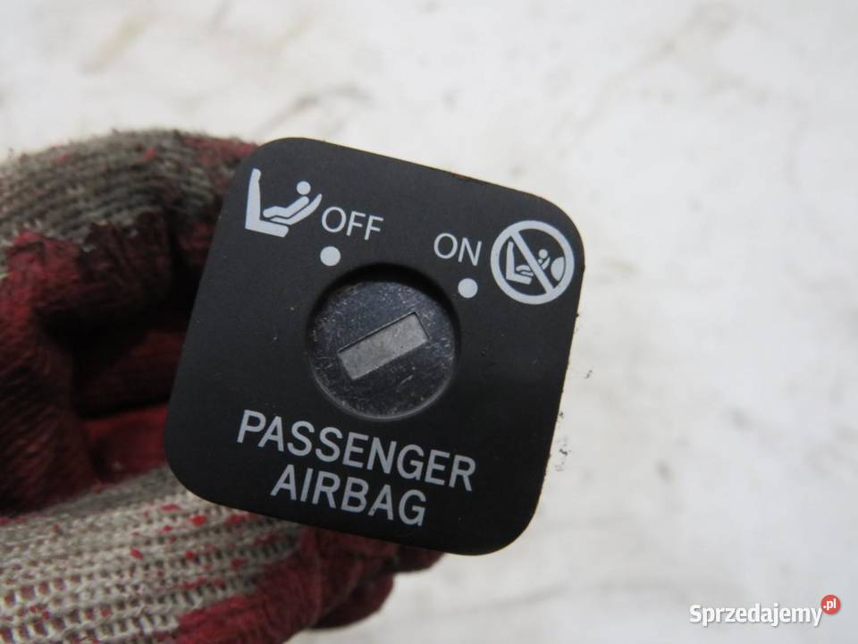 WŁĄCZNIK AIRBAG RAV4 RAV4 III Panele sterowania, przełączniki sprzedam