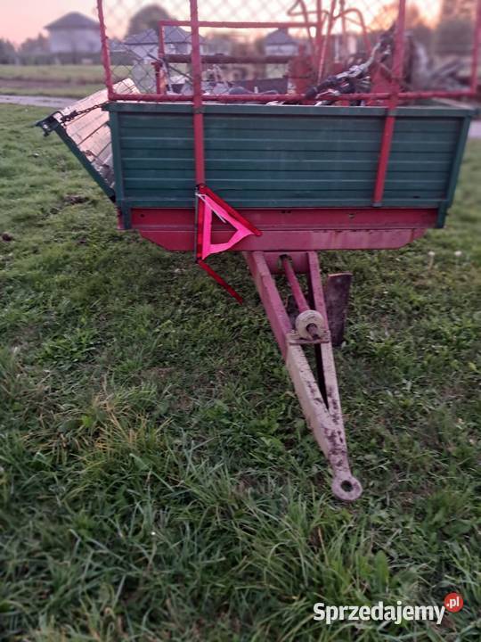 Rozrzutnik obornika jednoosiowy nieuszkodzony Kielce