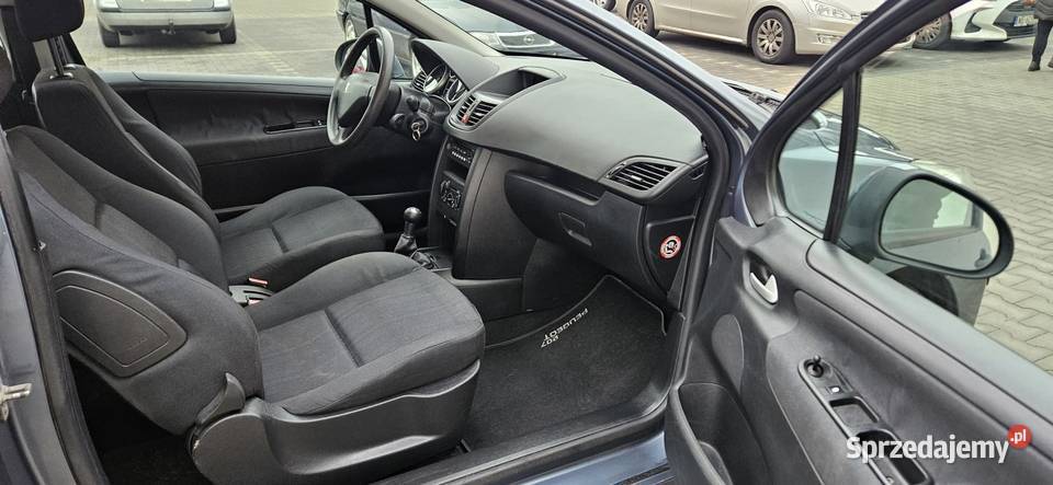 Peugeot 207 2007 poj 14 benz stanklima nowe