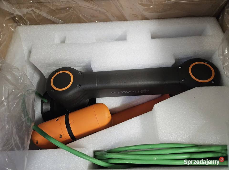 RobotCobot przemysłowy HANWHA Robotics HCR5 Produkcja Sucha Beskidzka