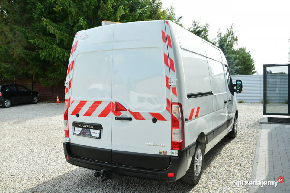 Renault Master średniak L2H2 3osobowy blaszak