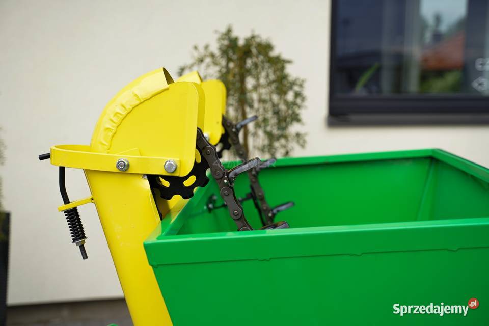 Sadzarka dwurzędowa do sadzenia roślin Tajęcina