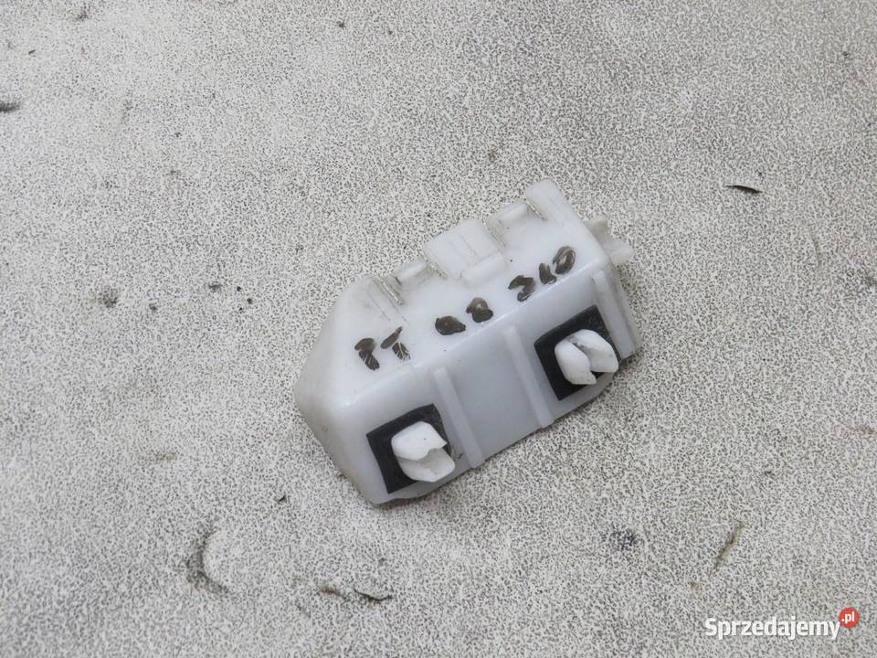 ŚLIZG PRAWY TYŁ NISSAN QASHQAI J10 LIFT