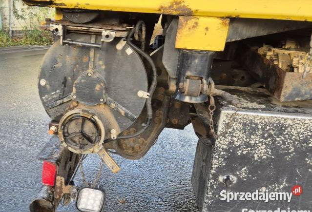 Przyczepa wywrotka z wydmuchem do zboza paszy Warszawa