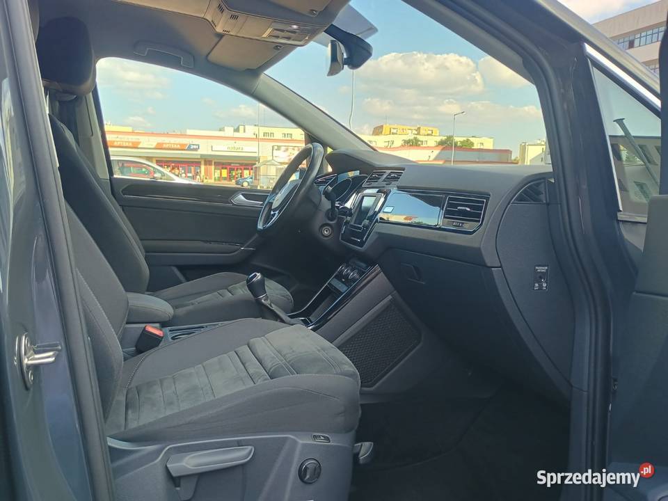 Volkswagen Touran III 20 TDI HIGHLINE zadbany