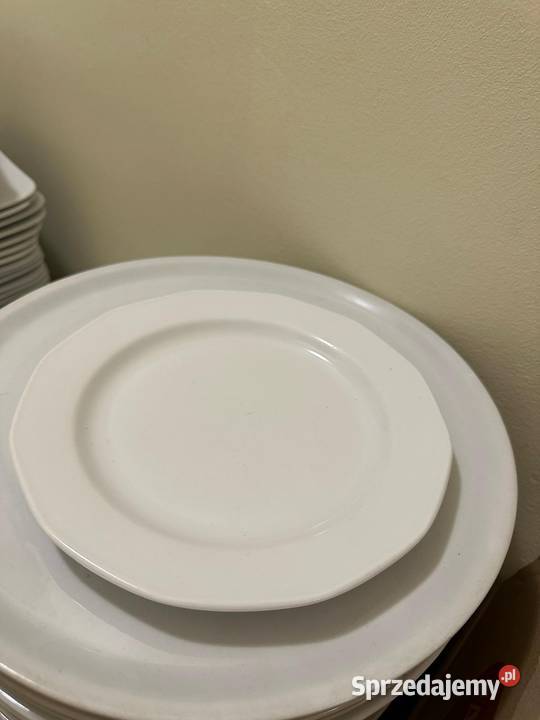 Talerze śniadaniowe Lubiana 9 sztuk wszystkie Chojnice sprzedam