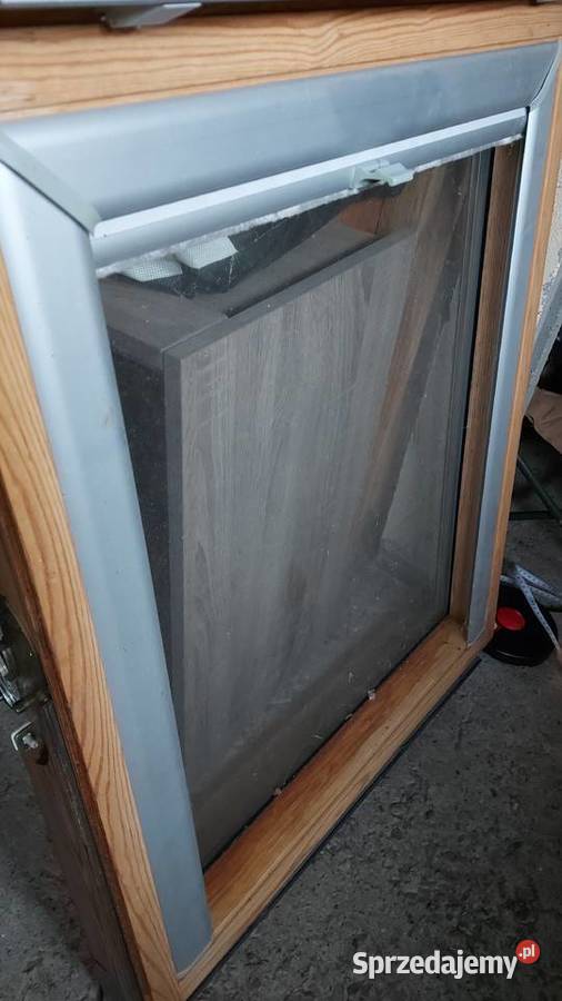 2 okna Welux dachowe z roletami Dom i Ogród Mirosławice