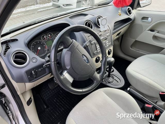 FORD FIESTA AUTOMAT NAJBOGATSZA WERSJA 101KM