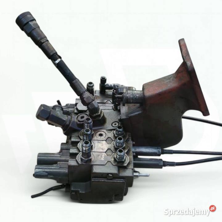 Rozdzielacz hydrauliczny 3796107M1 Massey Wilkowo