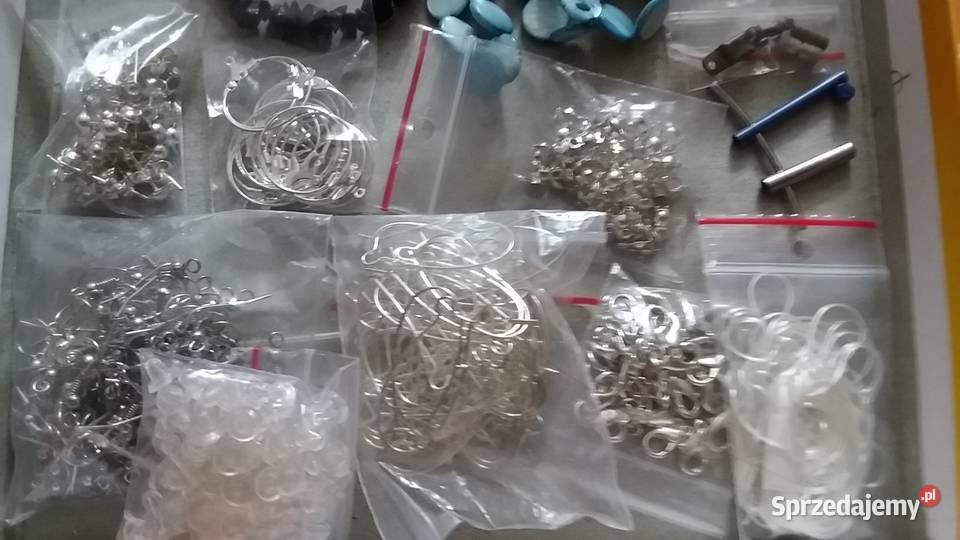 Koraliki i inne elementy do tworzenia biżuterii