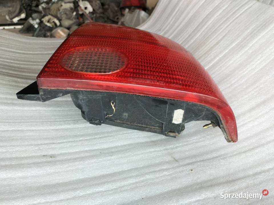 Volkswagen Lupo Lampa Prawa Tył 6H0945258 Motoryzacja lubelskie Kamień-Kolonia
