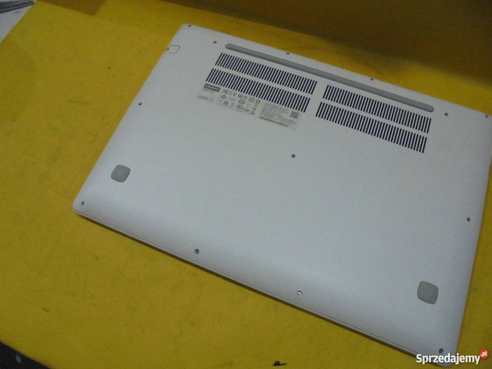 Laptop LENOVO IdeaPad 700 Biały