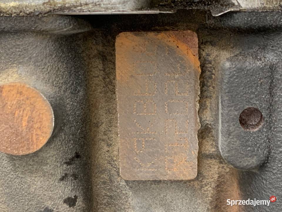 SILNIK RENAULT 15 90 K9K608 CLIO IV