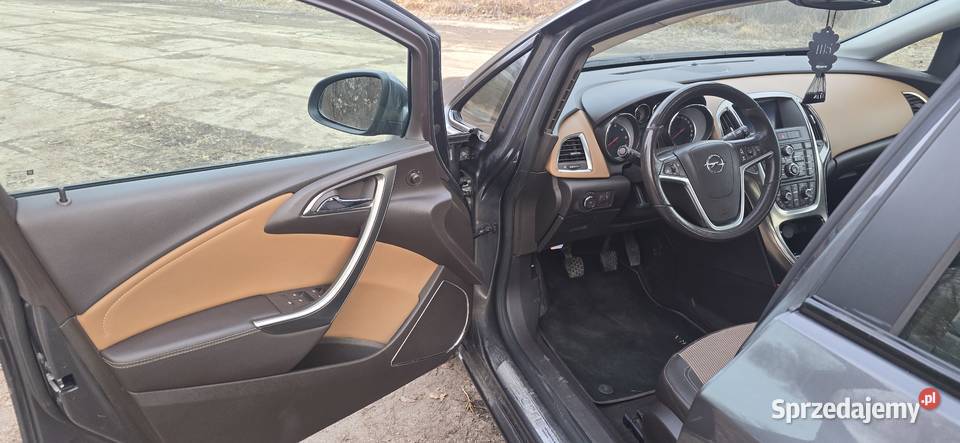 Opel Astra J 20 CDTI 160 2011 Cosmo Elite F40 Pułtusk