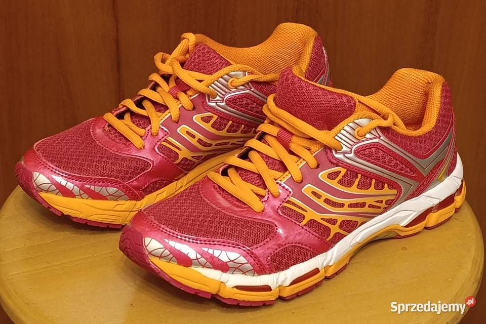 Damskie buty firmy CRIVIT 39 do biegania sprzedam