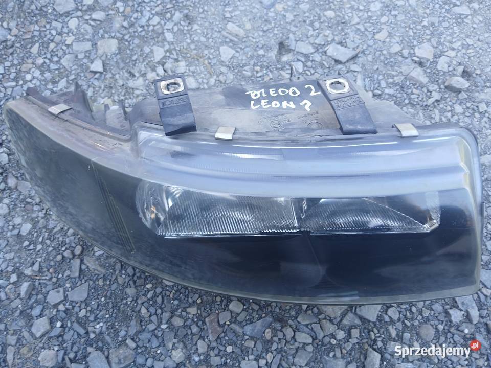 Lampa prawa przednia Seat Toledo II 2 Seat Leon prawe Lampy przednie Radłów