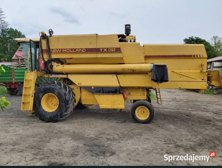 Kombajn news Holland TX 32 New Holland Łukta