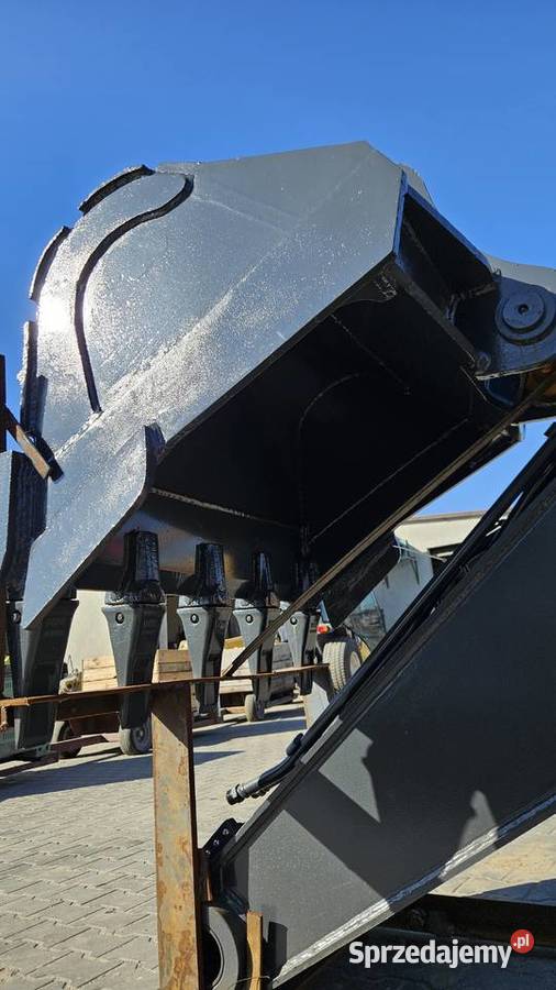 Ramie long reach 155m z łyżką do koparki Volvo Sochaczew