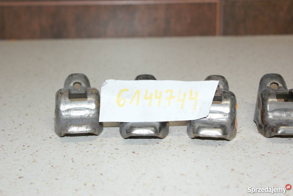 DZWIGIENKA ZAWOROWA FORD 6144744 CVH ESKORT