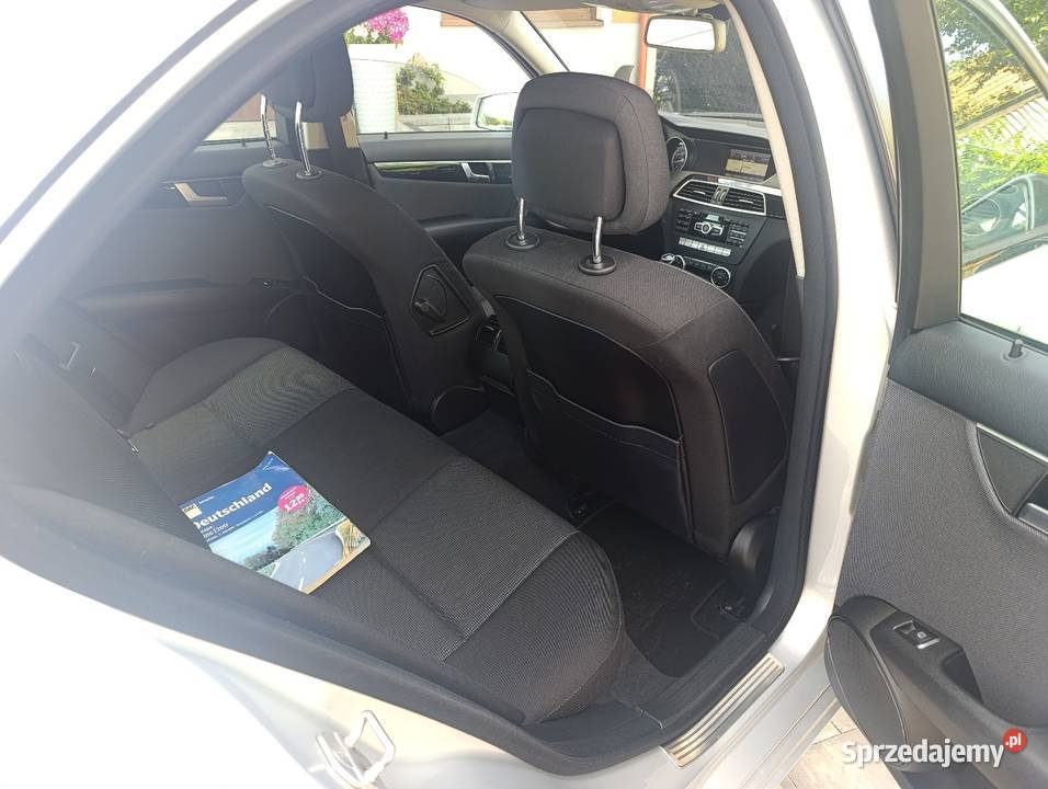 MercedesBenz w204 LIFT c180 benzyna 1